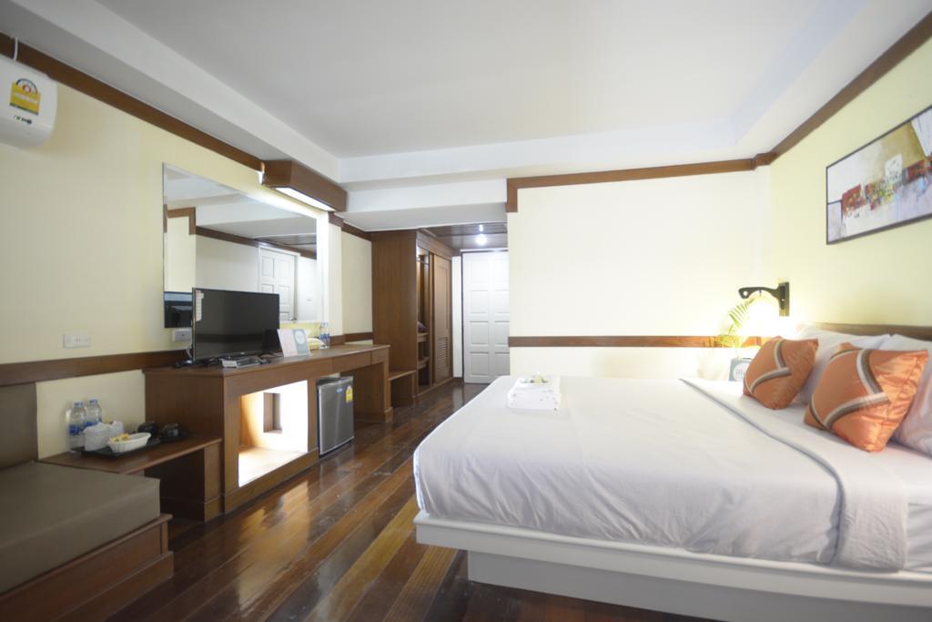 Irest Ao Nang Seafront Hostel Exterior foto