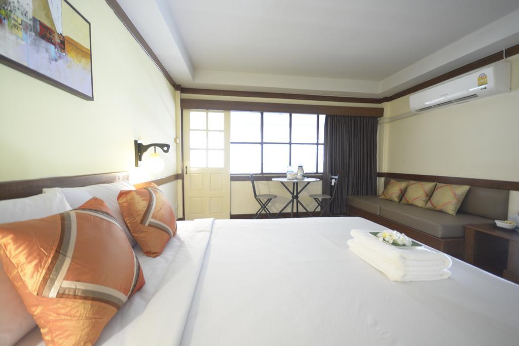 Irest Ao Nang Seafront Hostel Exterior foto