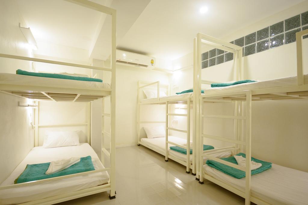 Irest Ao Nang Seafront Hostel Exterior foto