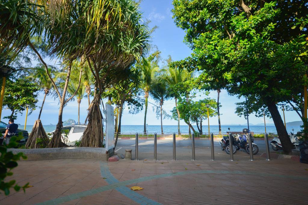 Irest Ao Nang Seafront Hostel Exterior foto