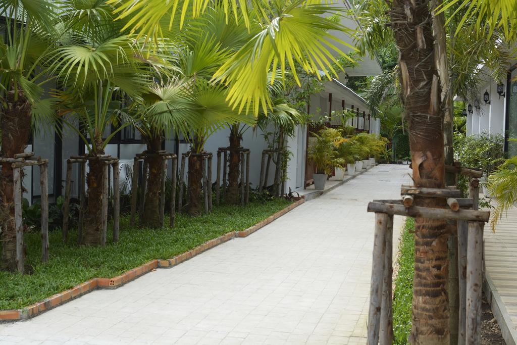 Irest Ao Nang Seafront Hostel Exterior foto